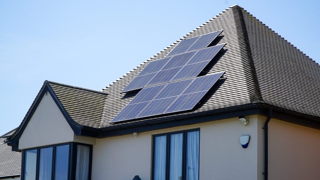Installation solaire integree en toiture aleo solrif
